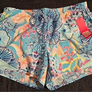 NWT Medium Lilly Pulitzer Blue and Pink Athletic Shorts Vibrant Design